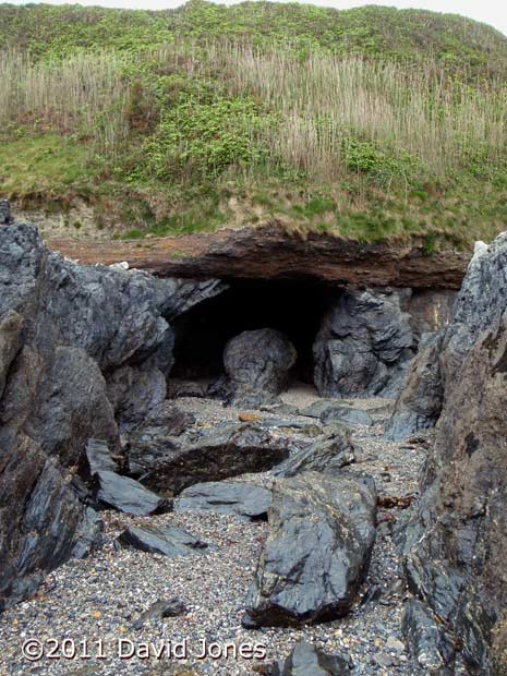Cave with boulder (north of Porthallow) at low tide, 18 May