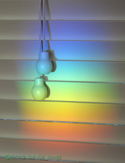 Spectrum produced by glass picture frame, 23 April 2013